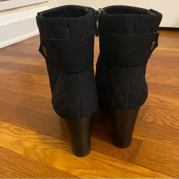 ANNE KLEIN BLACK BOOTIES - Picture 4 of 6